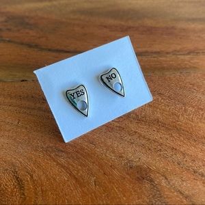 ✨New! Halloween inspired, Yes & No Ouija stud earrings, colored Silver.